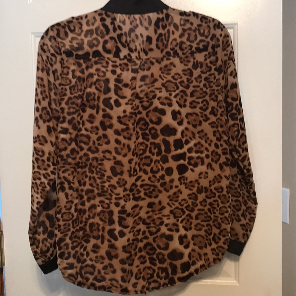 Leopard Blouse - Picture 5 of 5